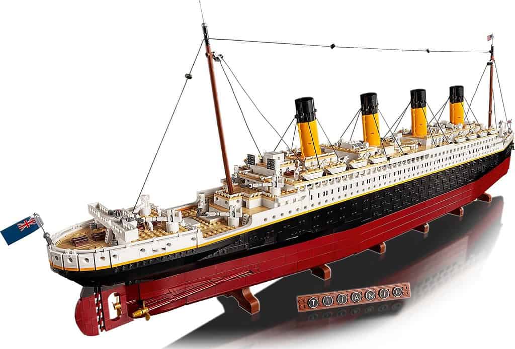 LEGO 10294 Titanic te Huur 01