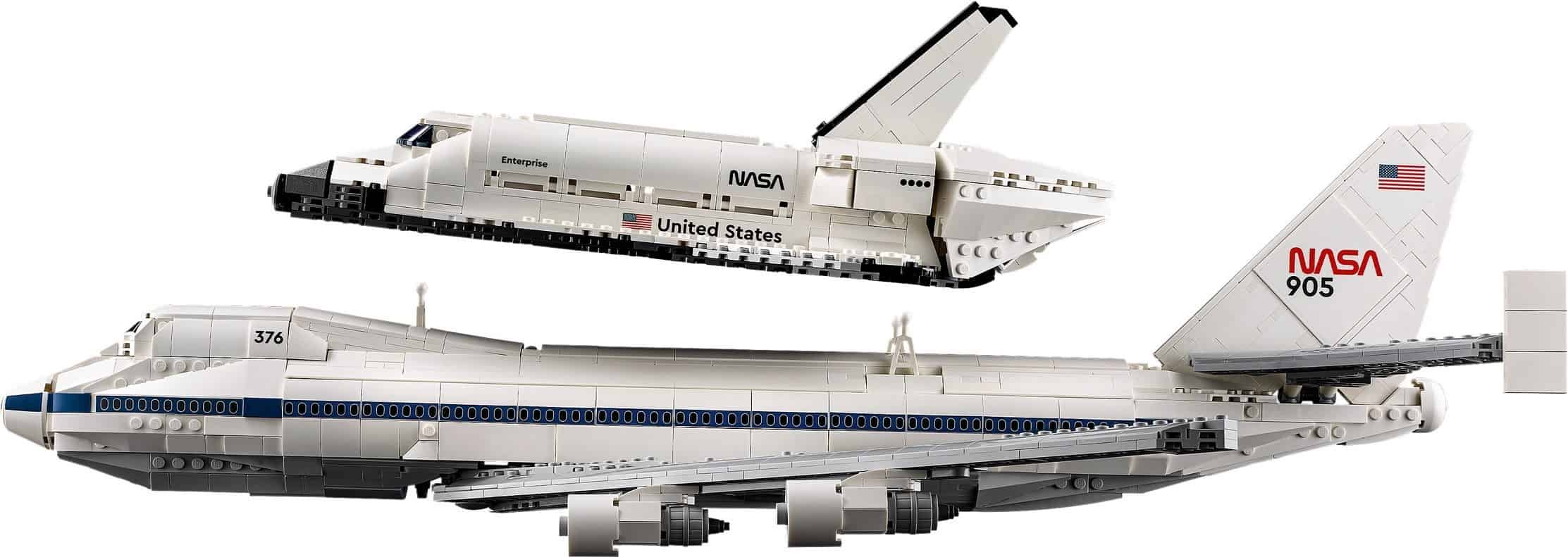 LEGO 10360 Boeing 747 Space Shuttle Enterprise model